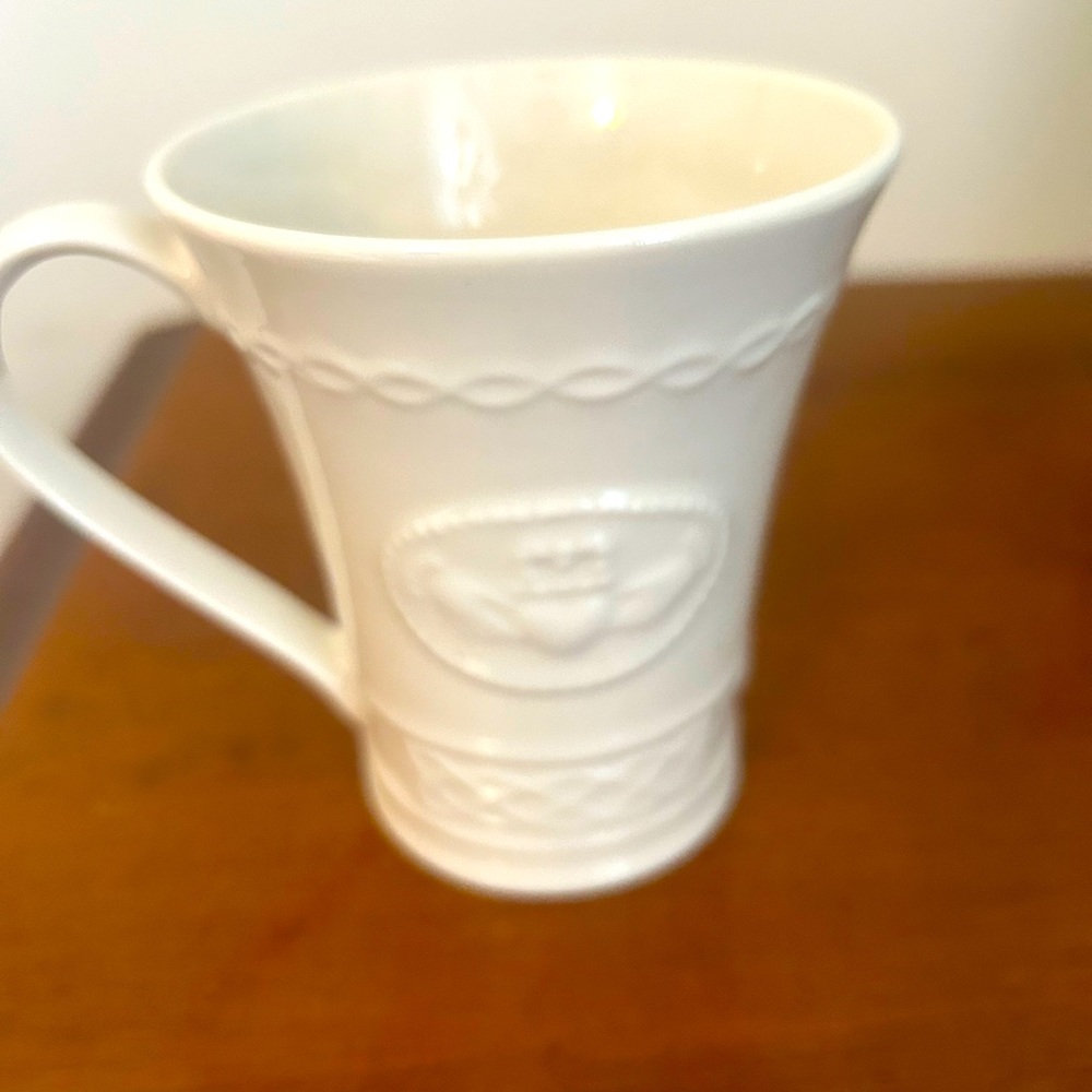 Belleek Claddagh ivory mug, made in Ireland